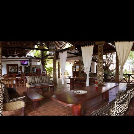 Mangro Hotel Diani Beach Eksteriør billede