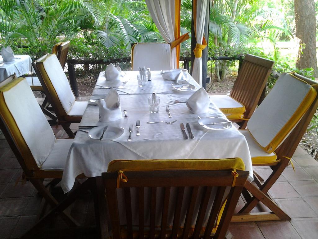 Mangro Hotel Diani Beach Eksteriør billede